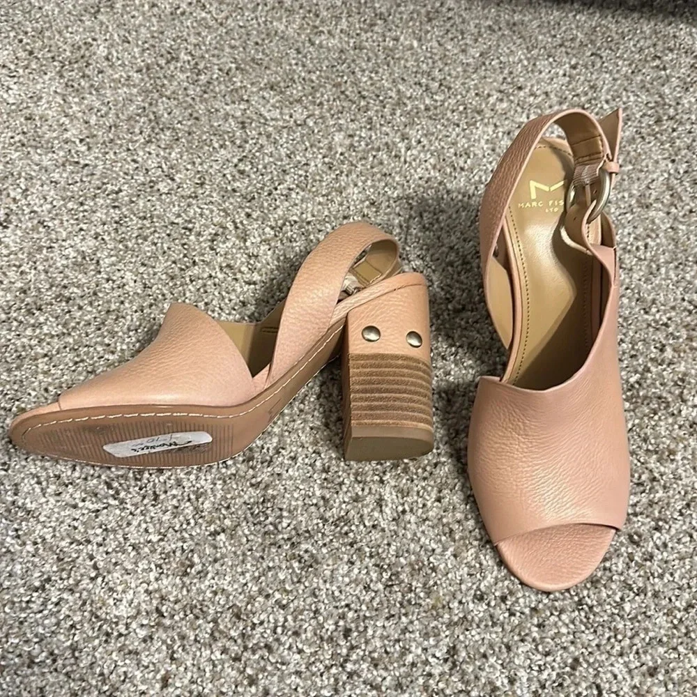 Marc Fisher Ltd Waleis Sandal, Like New, size 7